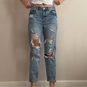 Light Blue Distressed American Eagle Women’s Jeans